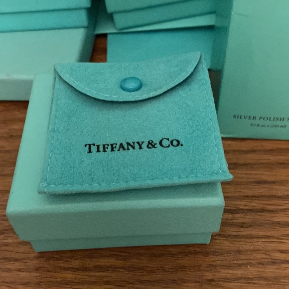 Authentic Tiffany & Co Sterling Silver Ring Size 5 - Picture 2 of 5